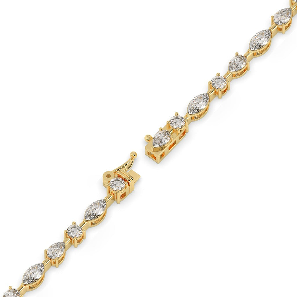 Three-Prong Round Diamond Tennis Bracelet in Gold